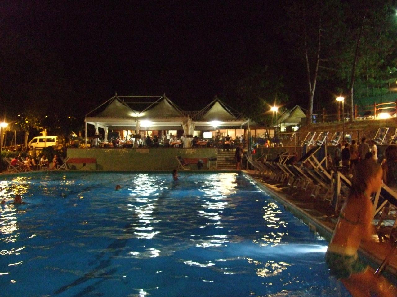 La piscine du camping